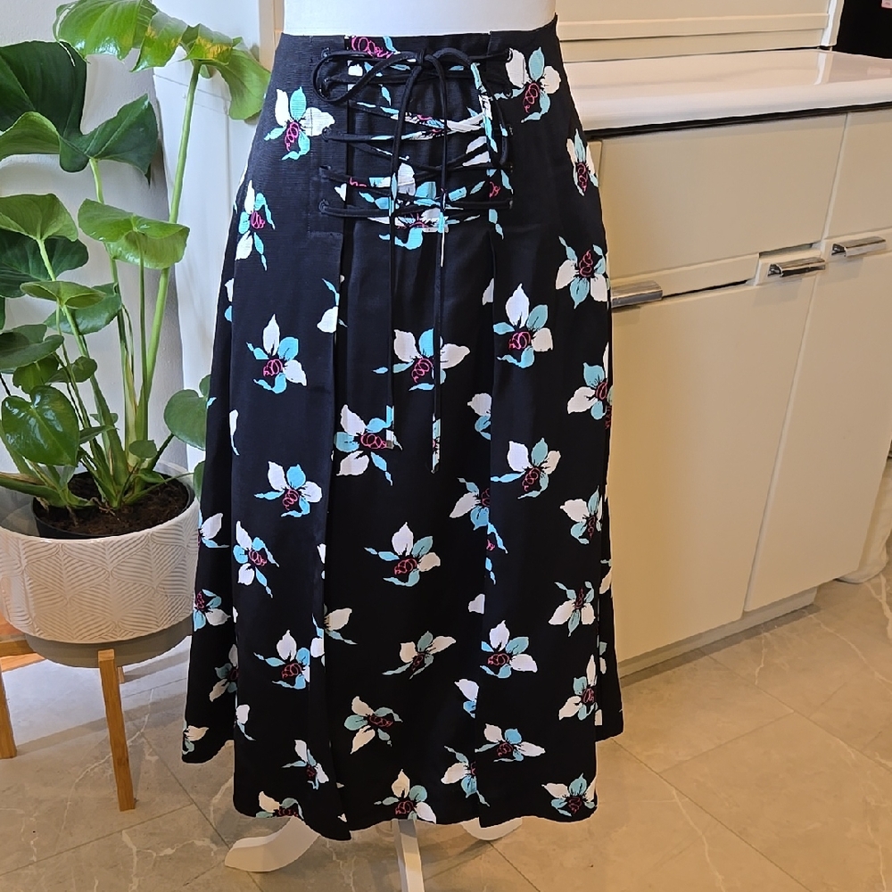 EUC Anthropologie Maeve Black Floral Skirt Size 12